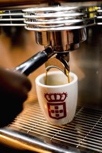 vida e caffè opens up on Africa expansion