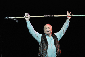 Tim Plewman’s <i>Defending The Caveman</i> comes to Johannesburg