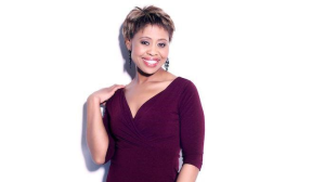 Redi Tlhabi bids farewell to <i>702</i> in heartfelt final show