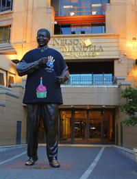 Free, fun and fabulous! A children&#39;s concert on Nelson Mandela Square honours Madiba"s birthday