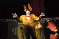 Vaudeville has opened with aplomb