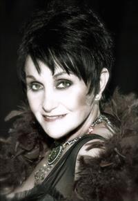 Daniele Pascal - Chanson and French café songs