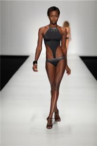 Spring is in the air at AFI Cape Town Fashion Week 2010