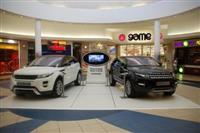 Mall activation puts car brands in the hands of the consumer