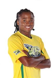 Siphiwe Tshabalala launches fourth phase of Disney XD’s Aim High competition